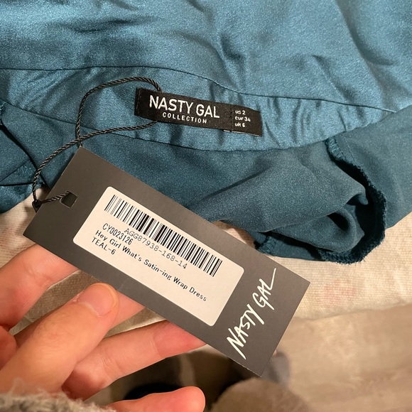 NWT Nasty Gal Teal Satin Wrap Dress size 2 - Picture 4 of 4